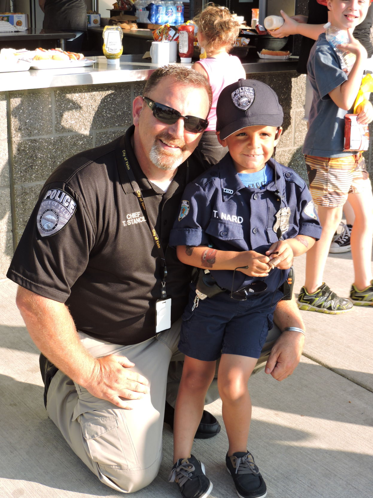 Emergency Responders Greet the Public During National Night Out at Yelm City Park